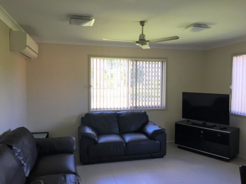 2/65 Scott Street, Kawana QLD 4701